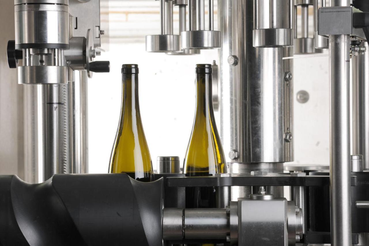 Strasserhof Tenuta-Weingut Vahrn Bagian luar foto